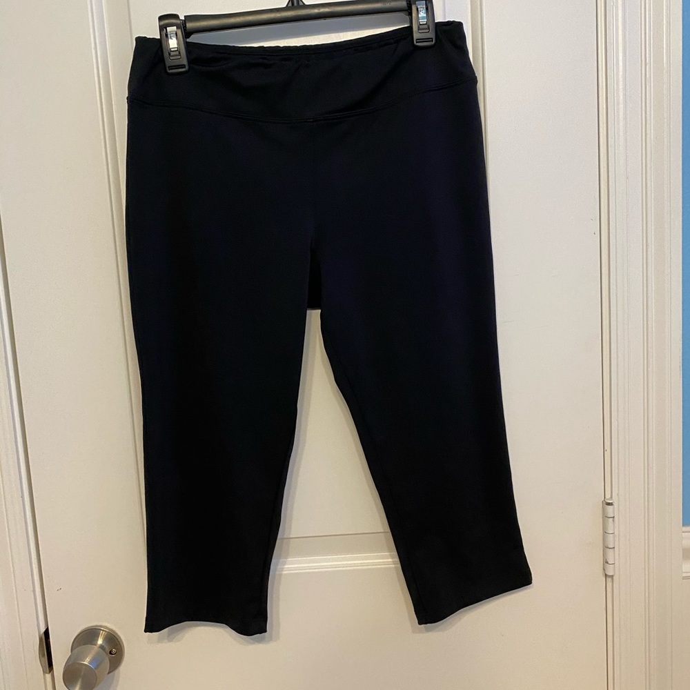 Large BCG Capri Leggings